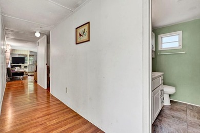 Cheap & Cheerful! This lakefront SW comes furnished with Five - photo 17
