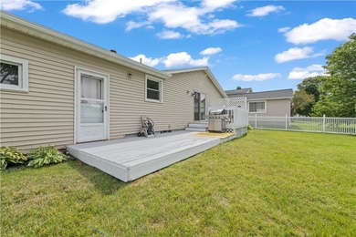 Updated 3 bedroom and 1.5 bath ranch offering the ease and - photo 18