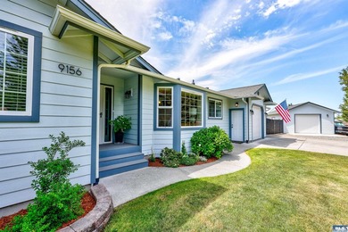 Immaculate and move-in ready, this stunning single-story home - photo 3