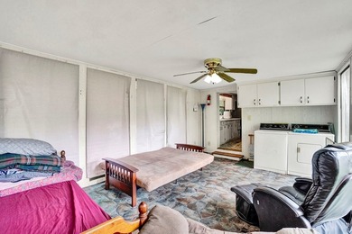 Cheap & Cheerful! This lakefront SW comes furnished with Five - photo 25
