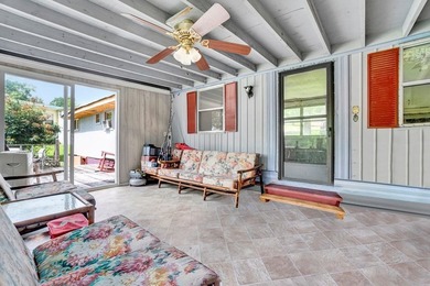 Cheap & Cheerful! This lakefront SW comes furnished with Five - photo 27