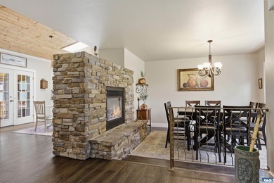 Immaculate and move-in ready, this stunning single-story home - photo 7