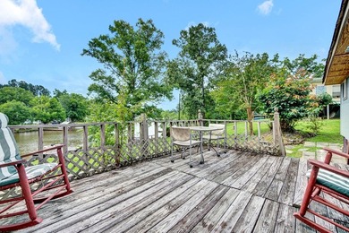 Cheap & Cheerful! This lakefront SW comes furnished with Five - photo 28