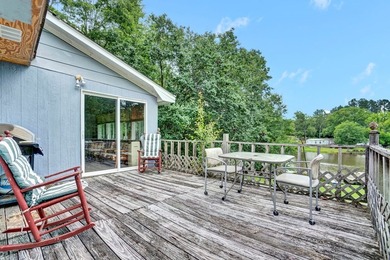 Cheap & Cheerful! This lakefront SW comes furnished with Five - photo 30