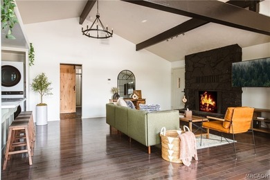 Turnkey short-term rental income producer with a proven track - photo 9