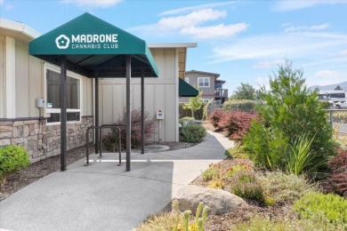 Exceptional commercial property in Ashland located just off