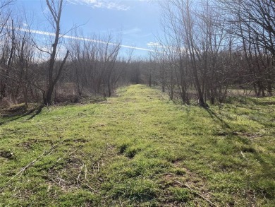 Lake Acreage Sale Pending in Alvarado, Texas