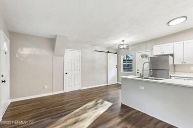 Cute Concrete Block 3BR/1BA home. Remodeled 3 years ago w/new - photo 11