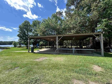 Welcome to your peaceful retreat in the quiet and private Hidden - photo 12