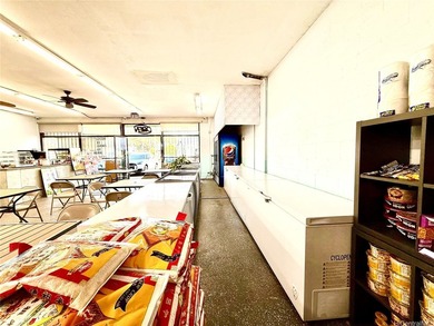 Excellent opportunity to own a well-maintained, free-standing - photo 12