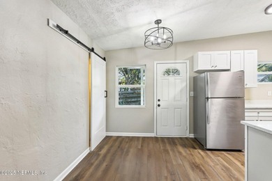 Cute Concrete Block 3BR/1BA home. Remodeled 3 years ago w/new - photo 16