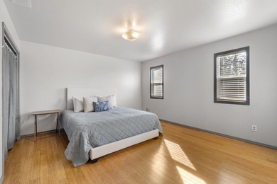 Charming, single-level home with a bright, open feel and - photo 19