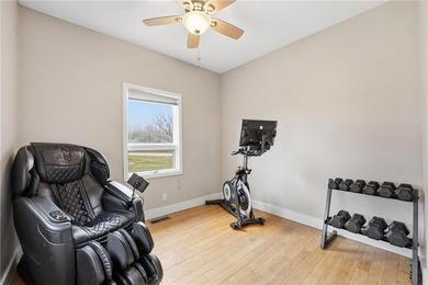 Private Retreat; Endless Possibilities! Tucked away on just over - photo 19