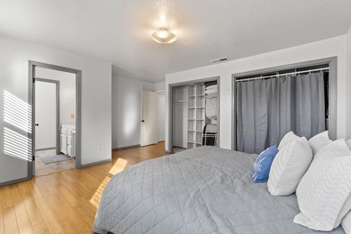 Charming, single-level home with a bright, open feel and - photo 20