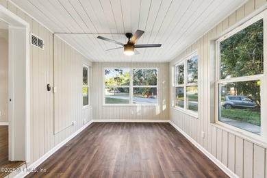 Cute Concrete Block 3BR/1BA home. Remodeled 3 years ago w/new - photo 21