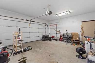 Charming, single-level home with a bright, open feel and - photo 23