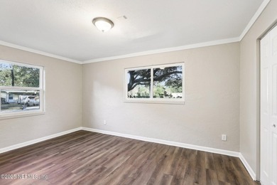 Cute Concrete Block 3BR/1BA home. Remodeled 3 years ago w/new - photo 23