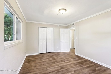 Cute Concrete Block 3BR/1BA home. Remodeled 3 years ago w/new - photo 24