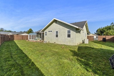 Charming, single-level home with a bright, open feel and - photo 26