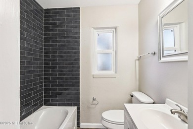 Cute Concrete Block 3BR/1BA home. Remodeled 3 years ago w/new - photo 26