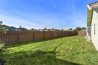 Charming, single-level home with a bright, open feel and - photo 27