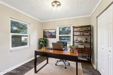Cute Concrete Block 3BR/1BA home. Remodeled 3 years ago w/new - photo 27