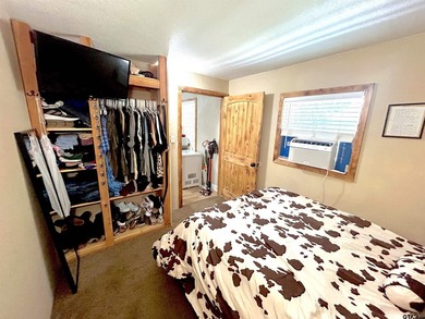 Welcome to your peaceful retreat in the quiet and private Hidden - photo 31