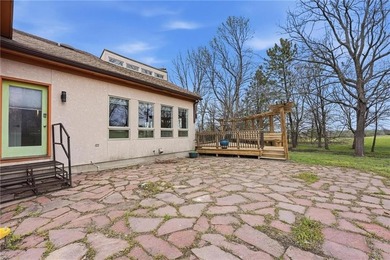 Private Retreat; Endless Possibilities! Tucked away on just over - photo 31