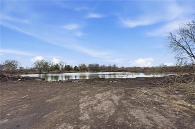 Private Retreat; Endless Possibilities! Tucked away on just over - photo 34