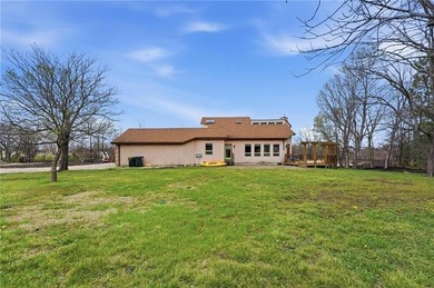 Private Retreat; Endless Possibilities! Tucked away on just over - photo 43