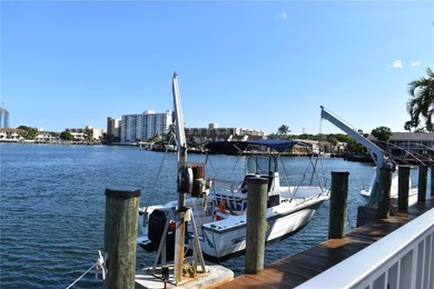 Lake Condo For Sale in North Miami Beach, Florida