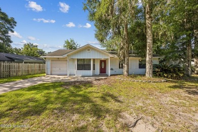 Ready for a quick move-in! This home offers tiled flooring - photo 1