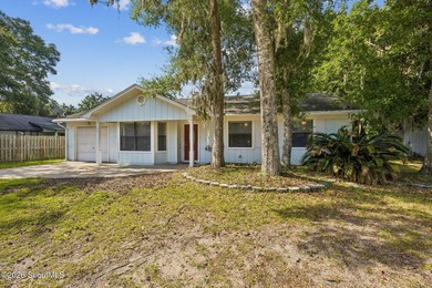 Ready for a quick move-in! This home offers tiled flooring - photo 3
