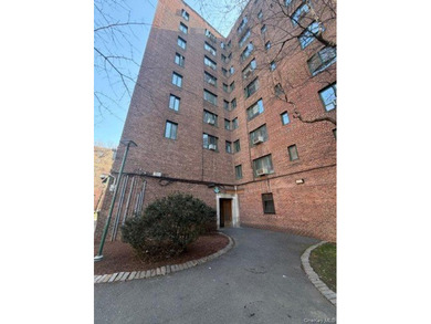 NEW PRICE! Spacious 1-bedroom condominium in the heart of - photo 7