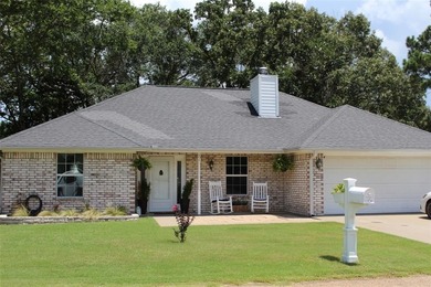 Cedar Creek Lake Home For Sale in Eustace Texas