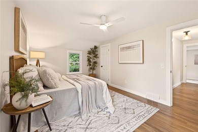 Welcome to this picture-perfect, move-in ready home in the heart - photo 13