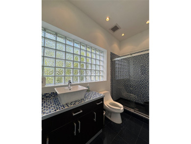 625 NW 121st Street presents a compelling opportunity to acquire - photo 15