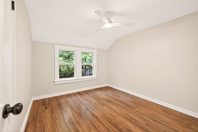 Welcome to this picture-perfect, move-in ready home in the heart - photo 17