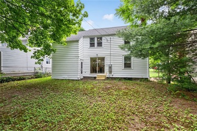 Welcome to this picture-perfect, move-in ready home in the heart - photo 21