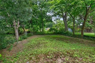 Welcome to this picture-perfect, move-in ready home in the heart - photo 22