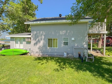 Escape to your own lakeside retreat with this charming 3-bedroom - photo 22