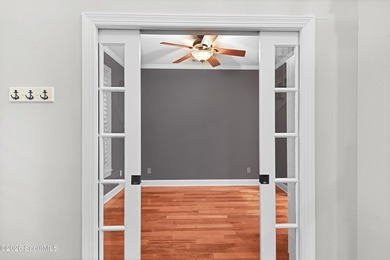 This wonderful open floor plan 3/2/1 has an awesome bonus room - photo 5