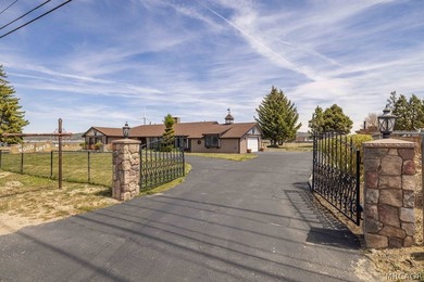 MEMORIAL WEEKEND SALE! $10K TO A BUYER with an agreed upon offer - photo 3