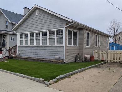 Welcome to 150 Beach 3rd Street. If You are Looking to Downsize - photo 3