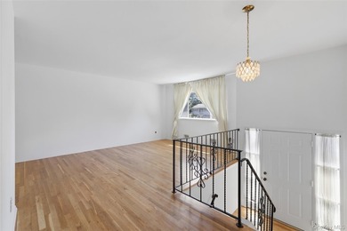 Well-Kept Home In Desirable West Islip With A Spacious Layout - photo 4