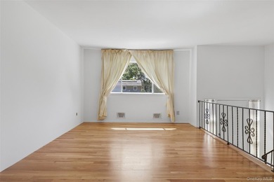 Well-Kept Home In Desirable West Islip With A Spacious Layout - photo 5