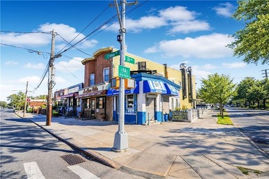 Prime Mixed-Use Corner Property including 2 thriving businesses - photo 4
