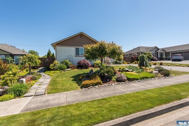 Come home to one of Sequim's premier neighborhoods! Located just - photo 7