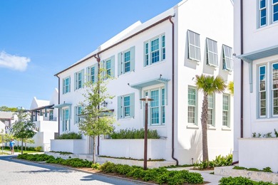 Designed by Khoury Vogt Architects and built by Alys Beach - photo 1