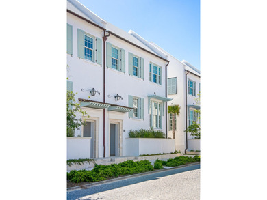 Designed by Khoury Vogt Architects and built by Alys Beach - photo 3